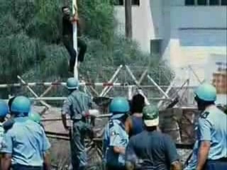 TURK BAYRAGINA SAYGI GOSTER YOKSA OLURSUN