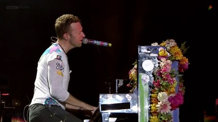 Coldplay - The Scientist live @ Radio 1's Big Weekend 2016