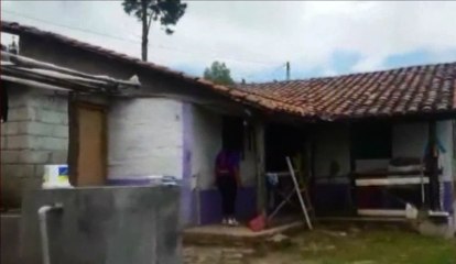 Una madre se desmayó al dar a luz dentro de un gallinero