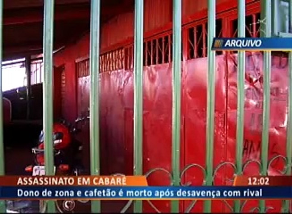 ASSASSINATO EM CABARÉ