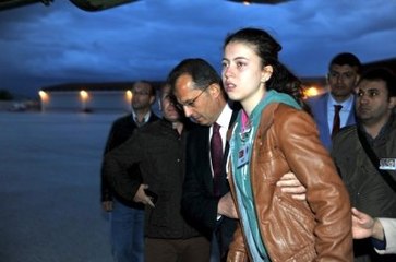 Şehit Kızının Feryadı Yürekleri Dağladı! "Babam Ölmedi"