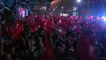 İzmir Başbakan Binali Yıldırım İzmir'de Partililere Seslendi 1
