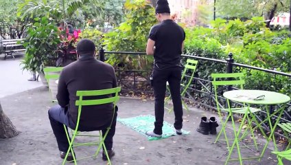 Muslim Praying In New york Streets, Watch Reaction Of People