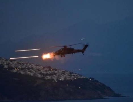 Efes 2016 Tatbikatı'nın Gece Bölümünde Gerçek Roketler Kullanıldı, Hedefler Yok Edildi