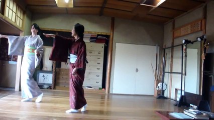 「もみじ」日本舞踊の練習　Japanese Traditional Dance Practice