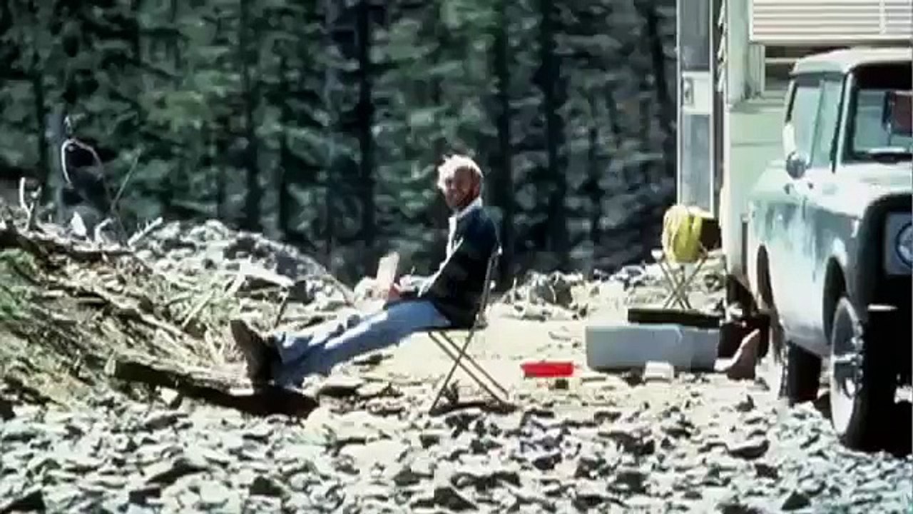 Mount St  Helens Disintegrates in Enormous Landslide online video cutter com