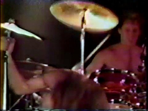 Red Hot Chili Peppers - We Got the Neutron Bomb live at Mississippi Nights St. Louis, MO 11/24/86