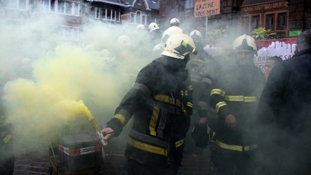 Grève des services publics: environ 400 personnes manifestent à Wavre (1)