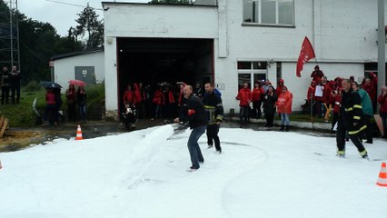 Grève des services publics: environ 400 personnes manifestent à Wavre (2)