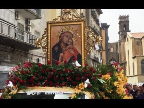 Napoli - Celebrata la chiusura del Mese Mariano (30.05.16)