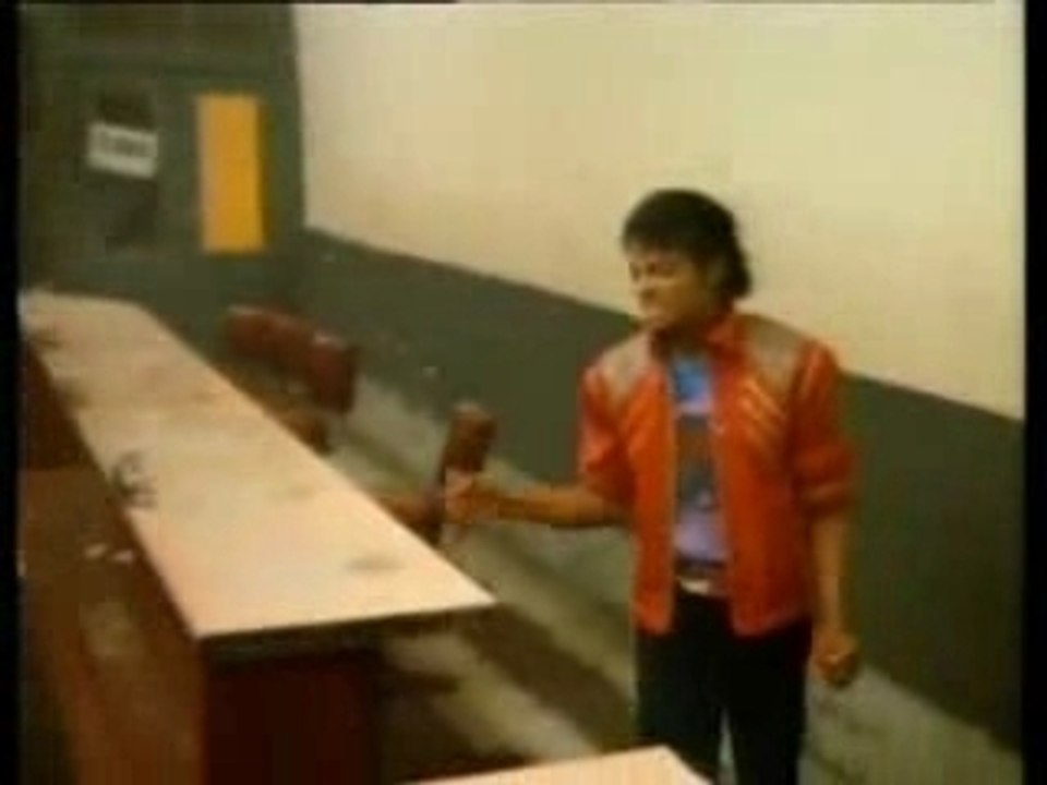 PARODIE BITE IT MICKAEL JACKSON
