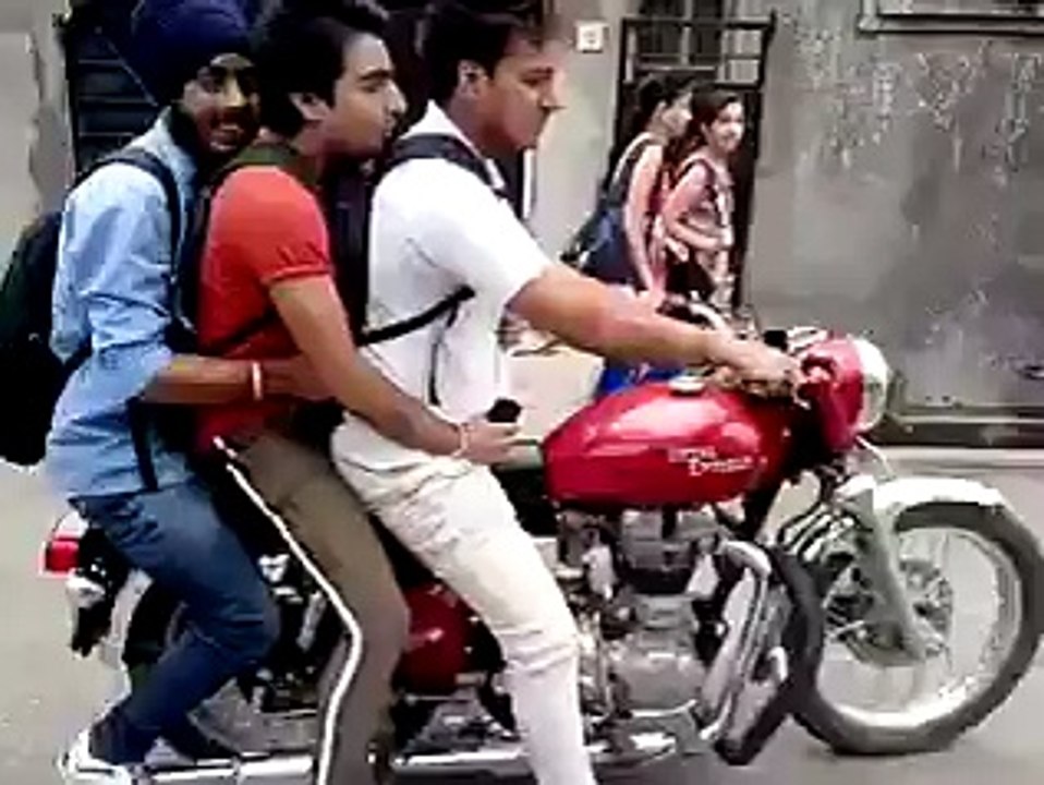Wheeling on Bike Fail