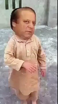 Imran khan day jalsay ch aj mera nachne nu ji karda Nawaz shareef funny Dance
