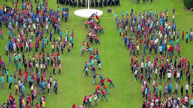 Zombies au milieu des tombes de Verdun : Célébration des 100 ans de la bataille de Verdun