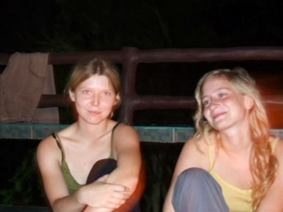 Madame Pouf, Sarah Michelle Guellar et Khun Gege en Thailand