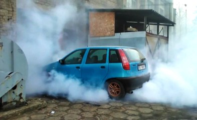 Moron Burns His Tire Out Explosively