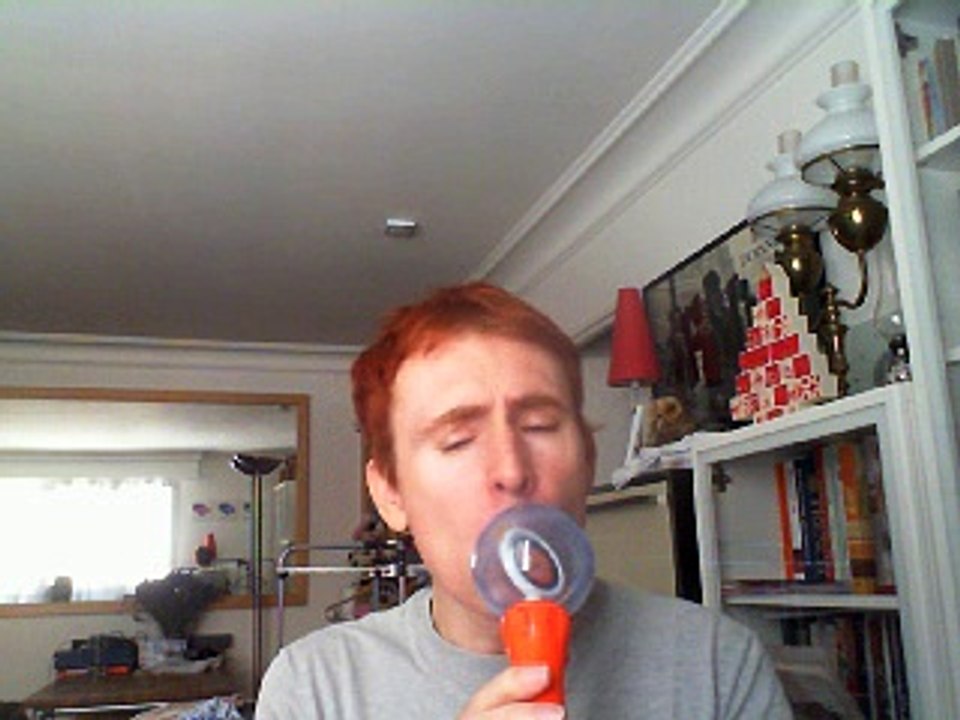 Wiwi égratigne "j'espère" de Serge Lama