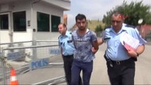 Adana Ağlayan Kızını Çöp Kamyonuna Attı, Küçük Kız Preste Ezilmekten Son Anda Kurtarıldı