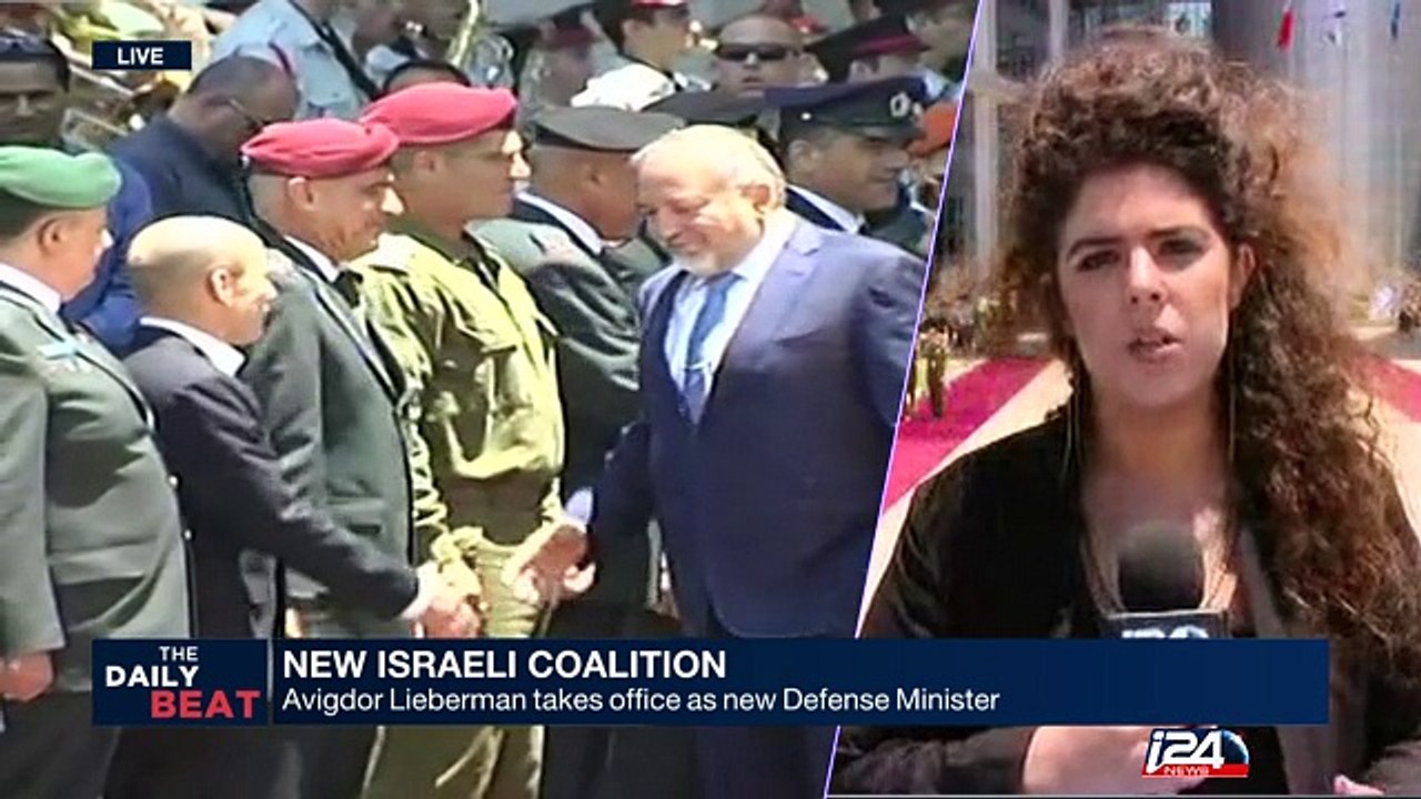 Avigdor Lieberman takes office as new Defense Minister