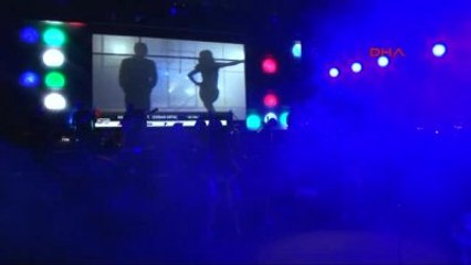 Alanya Serdar Ortaç Hayranlarını Coşturdu