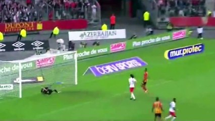 Maxwell faz golaço em vitória do PSG