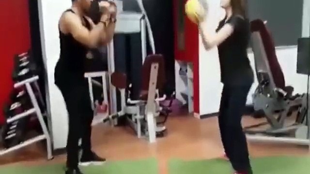 Neelam Muneer GYM Yoga Scandal Leaked 2016 HD