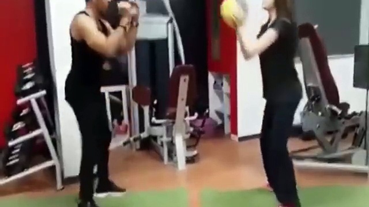 Neelam Muneer GYM Yoga Scandal Leaked 2016 HD