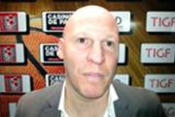 Eric Bartecheky, entraîneur de l'Elan Béarnais après la victoire face au Mans