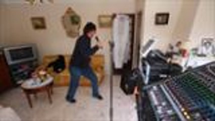 Pierre imite Claude François