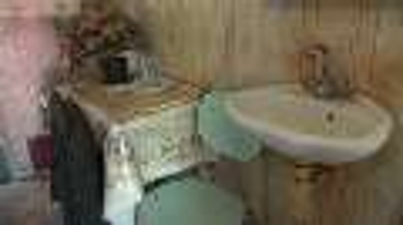 "Abbé Road", le bus de la fondation Abbé Pierre