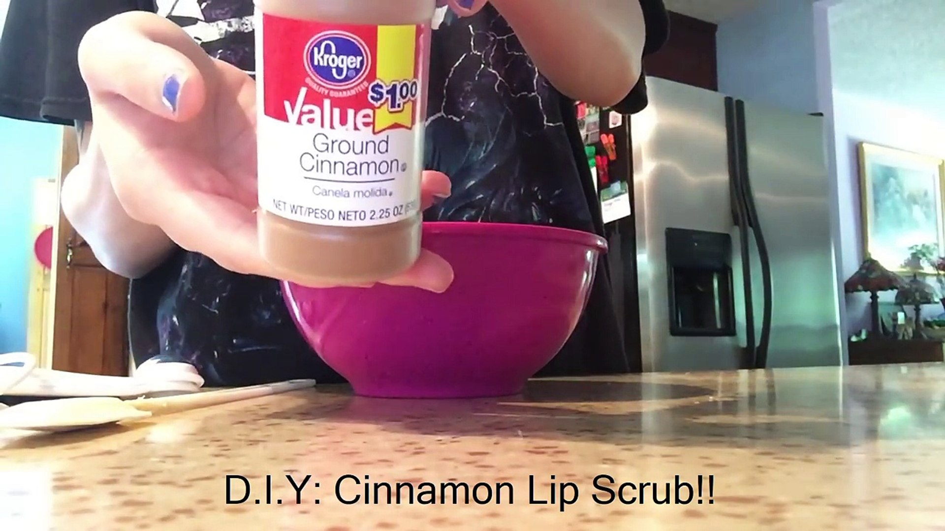 ⁣D.I.Y: Cinnamon Lip Scrub