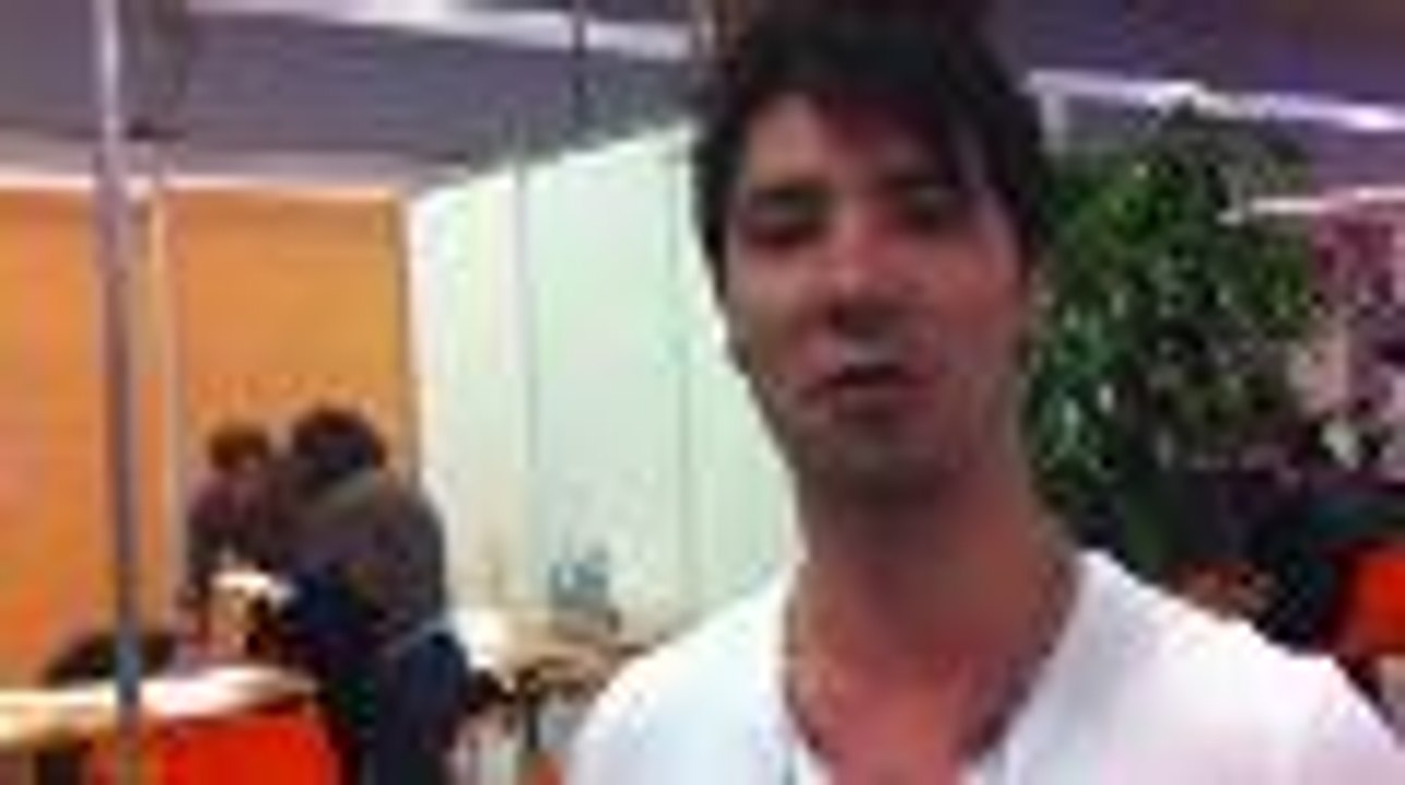 Alexandre cherche une reconversion dans la vente