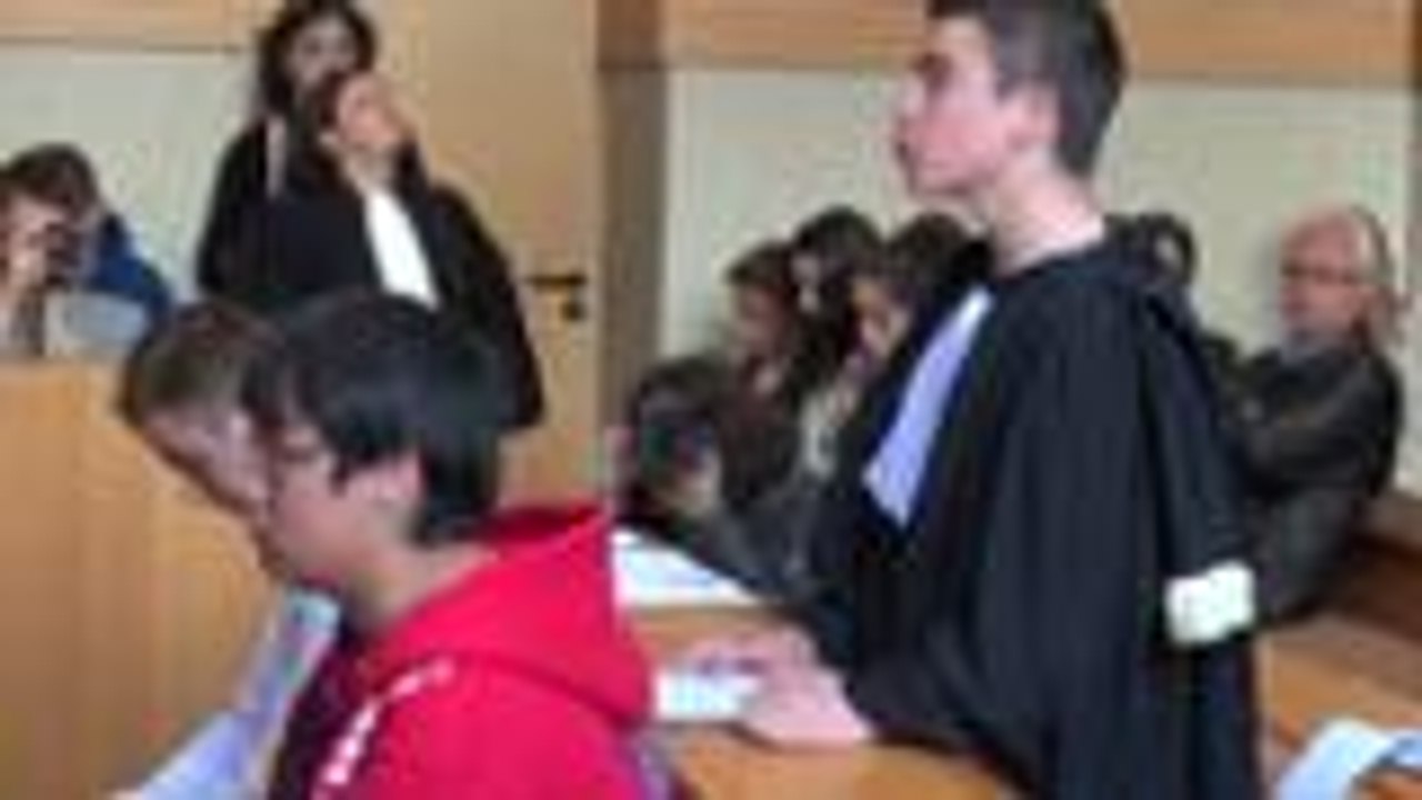 Les lycéens de Pau au tribunal