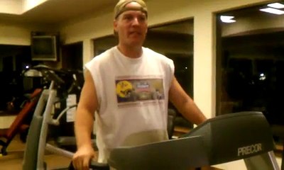 الجري بسرعه جنونية باستخدام  مشاية كهربائية -treadmill - شركة هاي فتنس للاجهزة الرياضية