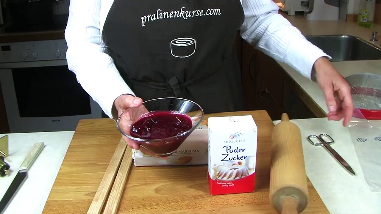 Königsberger Marzipan der 2 Messer Trick ohne Stanze.