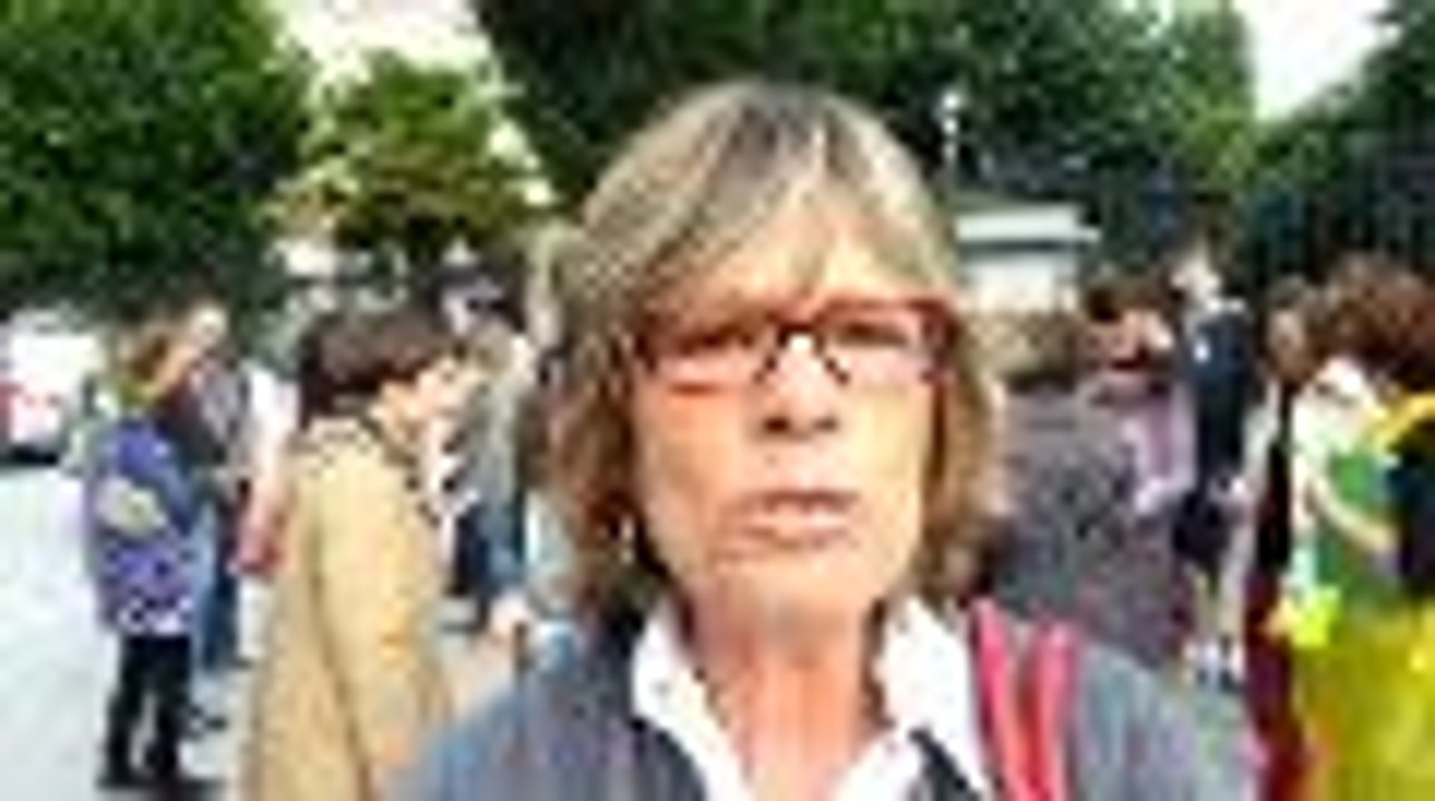 Collège Clermont : manif devant la préfecture.