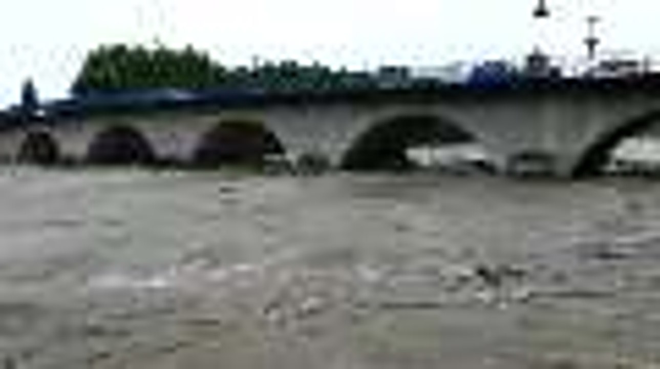 Nay : la Gave de Nay menace le pont de Claracq