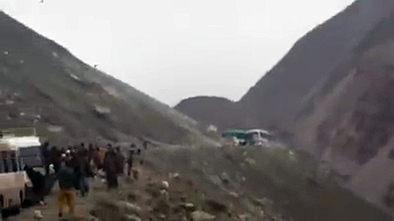 Deadly landsliding at KKH