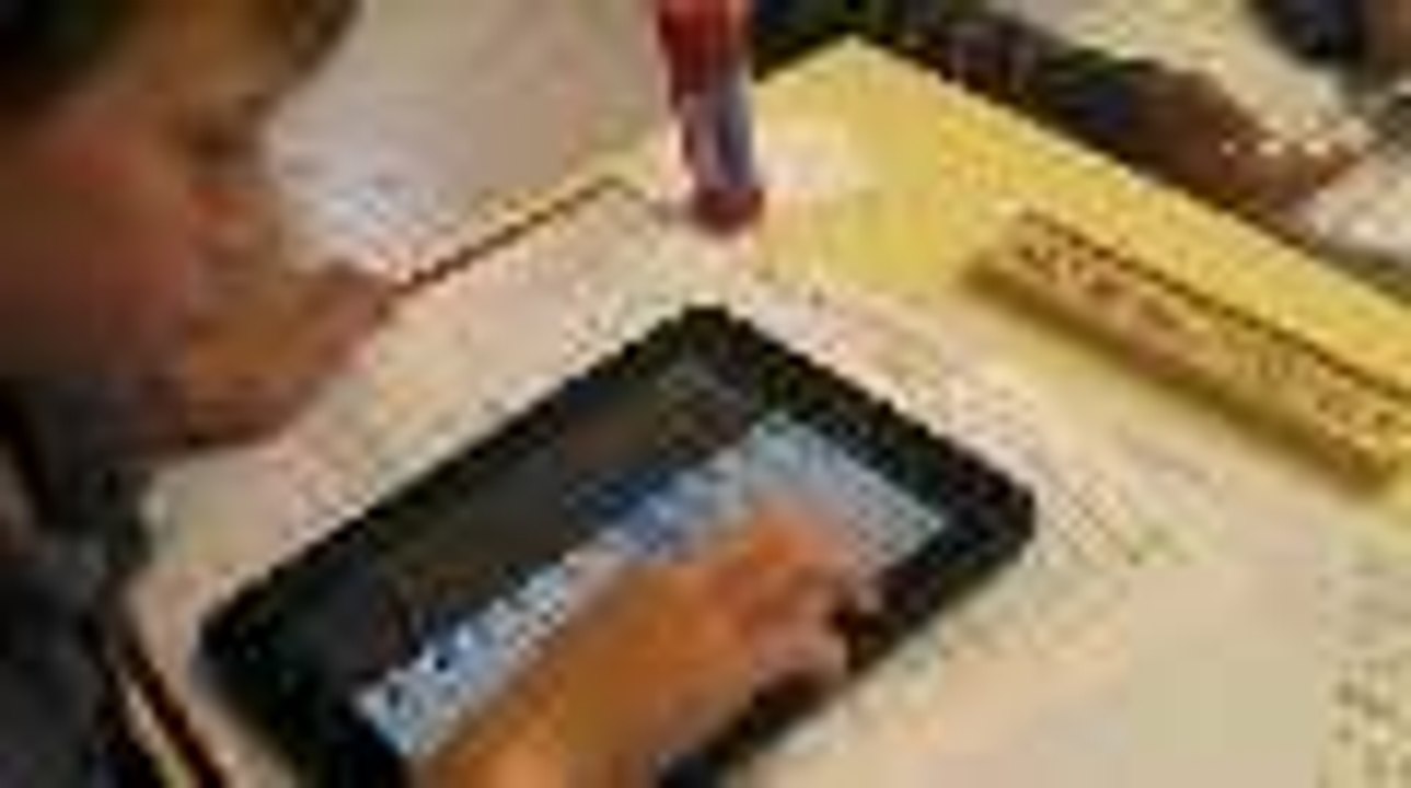 Utilisation de la tablette numérique à l'école de Gaujacq