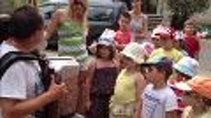 Michel Mathé a fait danser les enfants à Manot