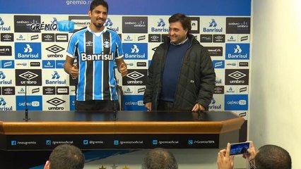 Apresentado no Grêmio, Wallace 'troca' ameaças da torcida do Fla por chance de ser campeão