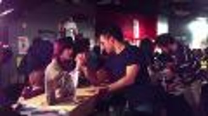 Bras de fer au festival