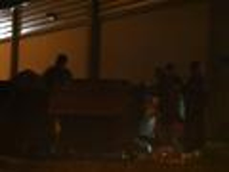 Sans papiers, sans argent, ils font les poubelles pour survivre