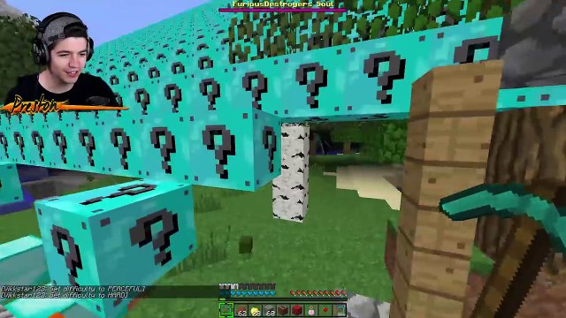 1v1v1 DIAMOND LUCKY BLOCKS PYRAMID BATTLE! - Minecraft Mods