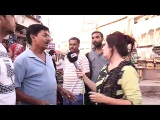 نیوز رپورٹر کے ساتھ بیہودہ باتیں کرنے والا کراچی کا بابا