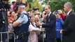 UK royals meet NZ well-wishers (01:22)