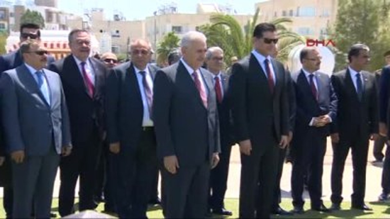 Başbakan Yıldırım Rauf Denktaş?ın Kabrini Ziyaret Etti 2