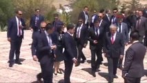 Başbakan Yıldırım Rauf Denktaş?ın Kabrini Ziyaret Etti