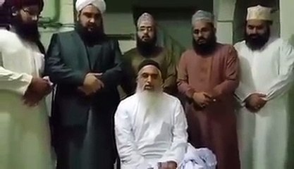 Descargar video: Allama Khadim Hussain Rizvi ny Sacculars ko Asa Kiya KEh diya or Mumtaz Qadri Tari Jurrat Ko Salam