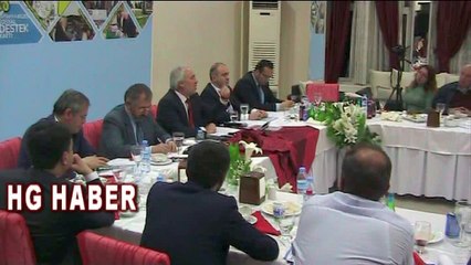 KÜTAHYADA ÇÖP TOPLAMADA ÇALIŞANLAR DÜZENLİ MAAŞLARINI ALAMIYOR !!!!